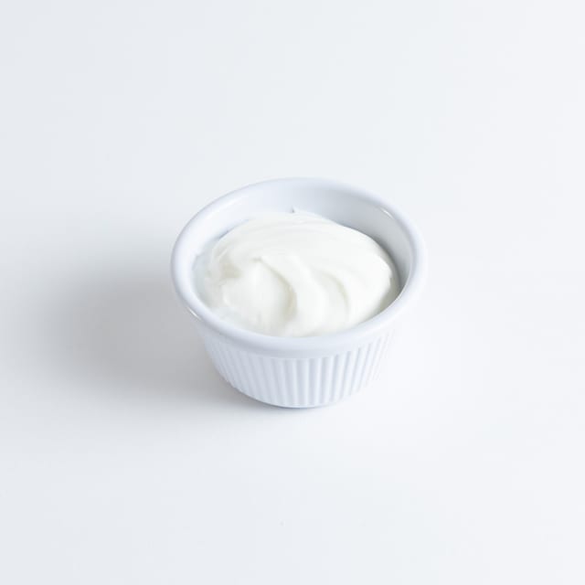 Crema (Sour Cream).