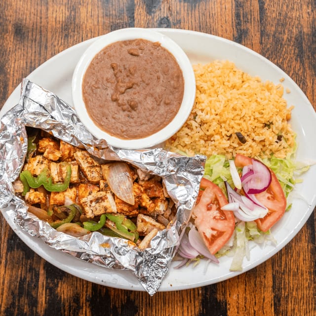 #8. Pechuga Al Chipotle.